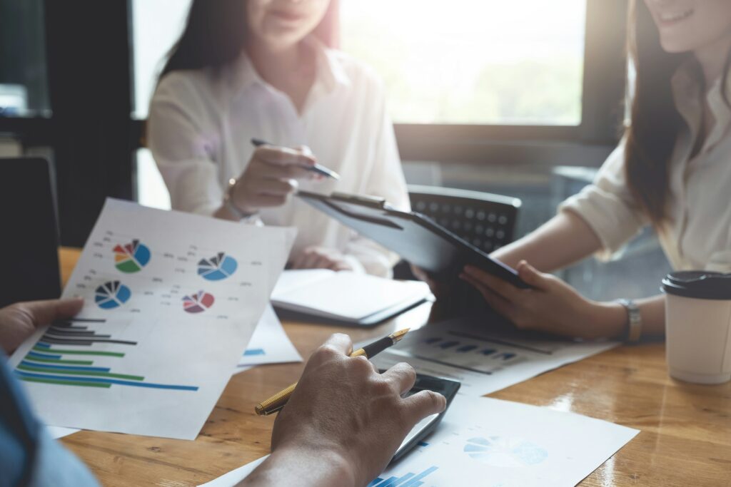 financial advisory 4