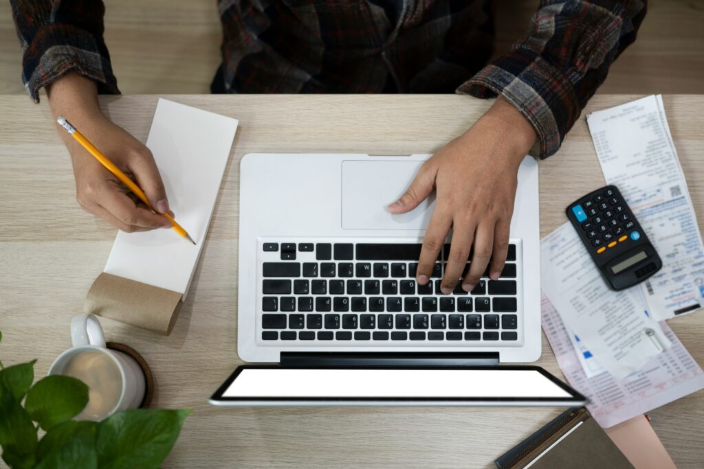 payroll outsourcing 6